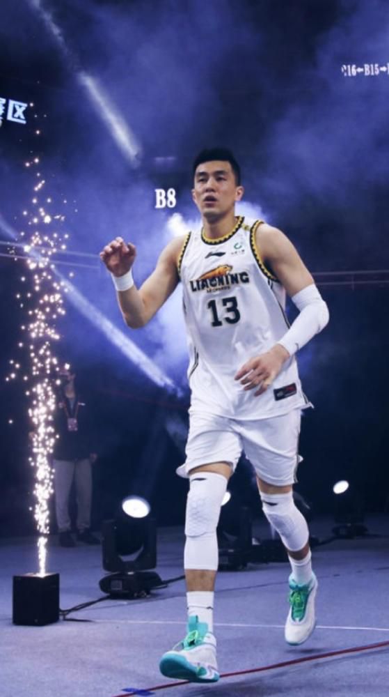 清冷师尊被c呻吟双腿打开